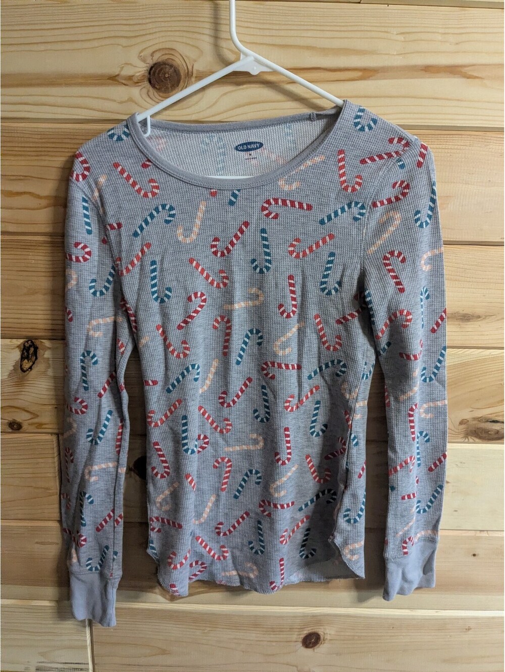 Old Navy medium candy cane shirt